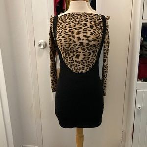 Mini skirt with suspender, pinafore